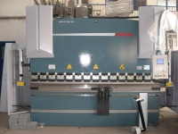 CNC хидравличен абкант преса с лазерна защита DURMA AD-R 30135
